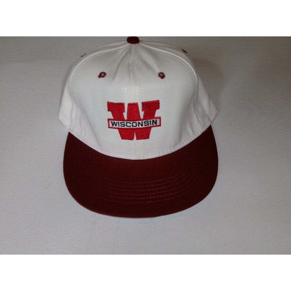 WISCONSIN BADGERS  SZ 7  FITTED  FISHING BEACH GOLF HAT CAP VINTAGE DEADSTOCK U5